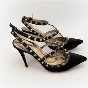 Valentino Garavani Rock stud Ankle Strap Pump Suede Size- 39 Used